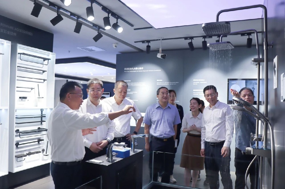 合文章牌资讯｜全国节水办辅导光临箭牌家居