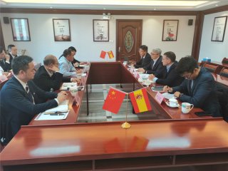  2020年11月27日，乐家集团高层辅导光临3499拉斯维加斯建材集团总部互换工作